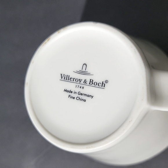 Villeroy & Boch Wave Cafe Mug Fine Chins - Picture 3 of 4